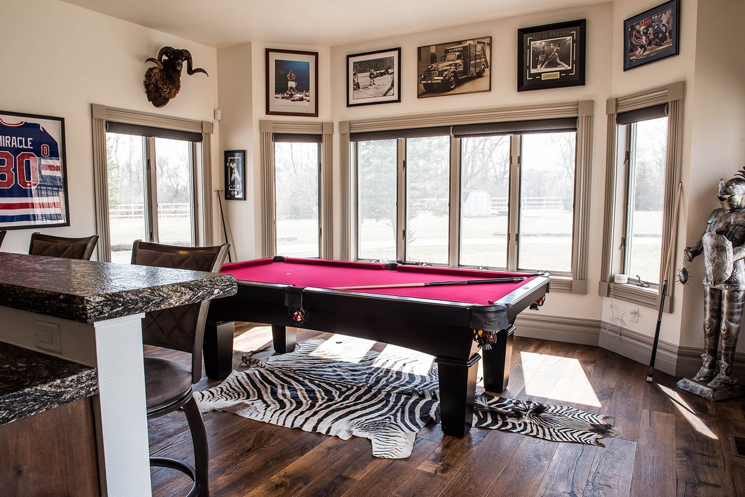 pool table and bar room 